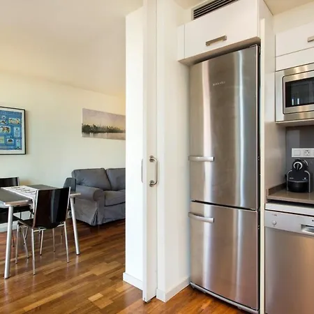 Apartment Luxurious 3 Bedroom Flat & Terrace In Sants