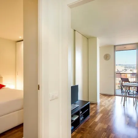 Luxurious 3 Bedroom Flat & Terrace In Sants Apartment