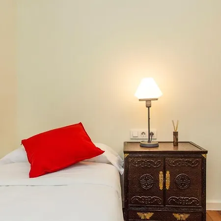 Apartment Luxurious 3 Bedroom Flat & Terrace In Sants Barcelona